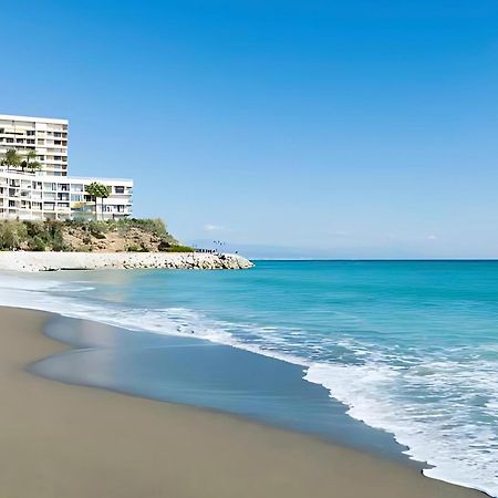 Cozy Apartment With Large Terrace Torremolinos Extérieur photo