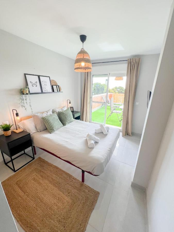 Cozy Apartment With Large Terrace Torremolinos Extérieur photo