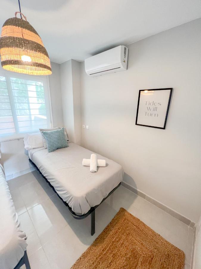 Cozy Apartment With Large Terrace Torremolinos Extérieur photo